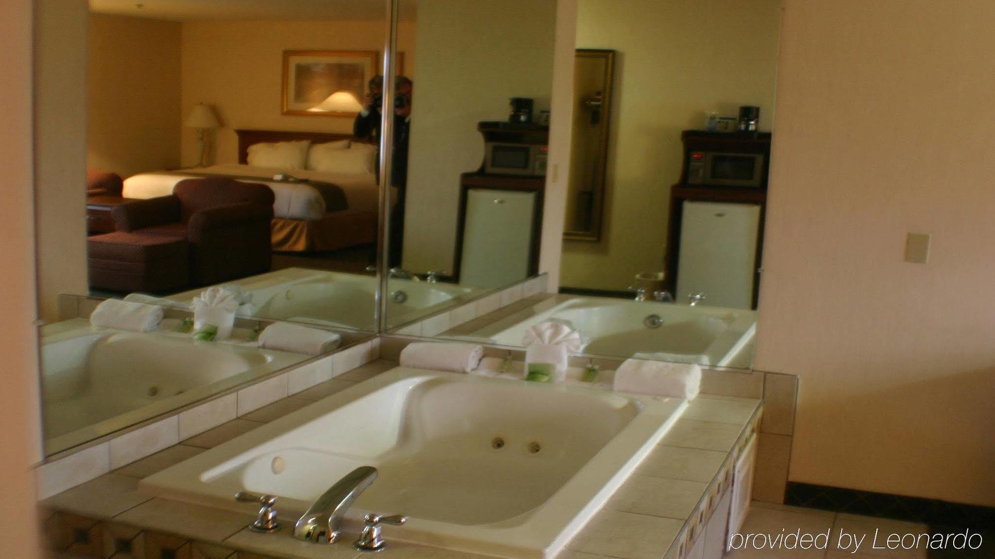 Hotel Express - Ohio Expo Center By Ihg Columbus