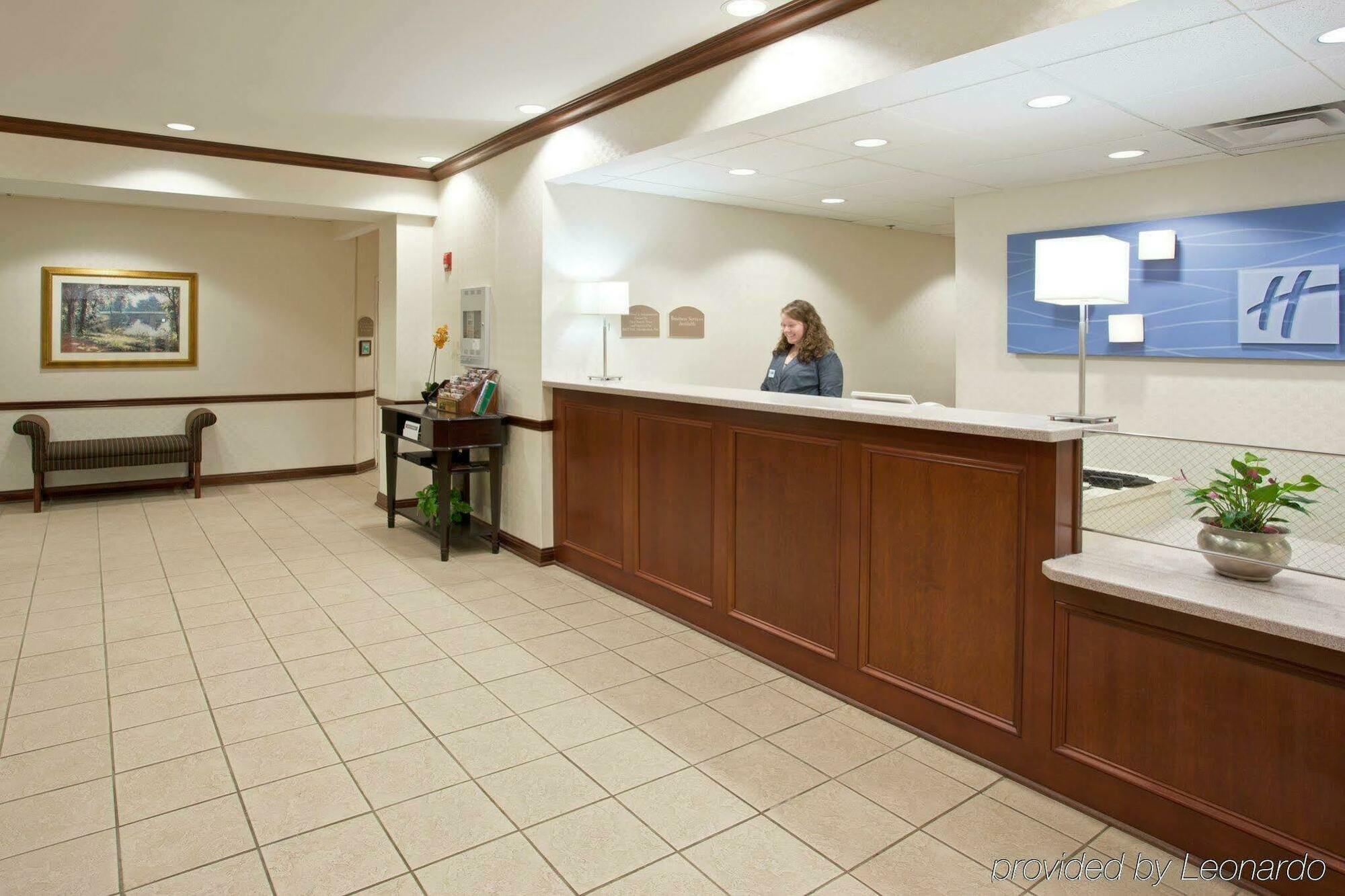 Hotel Express - Ohio Expo Center By Ihg 3*